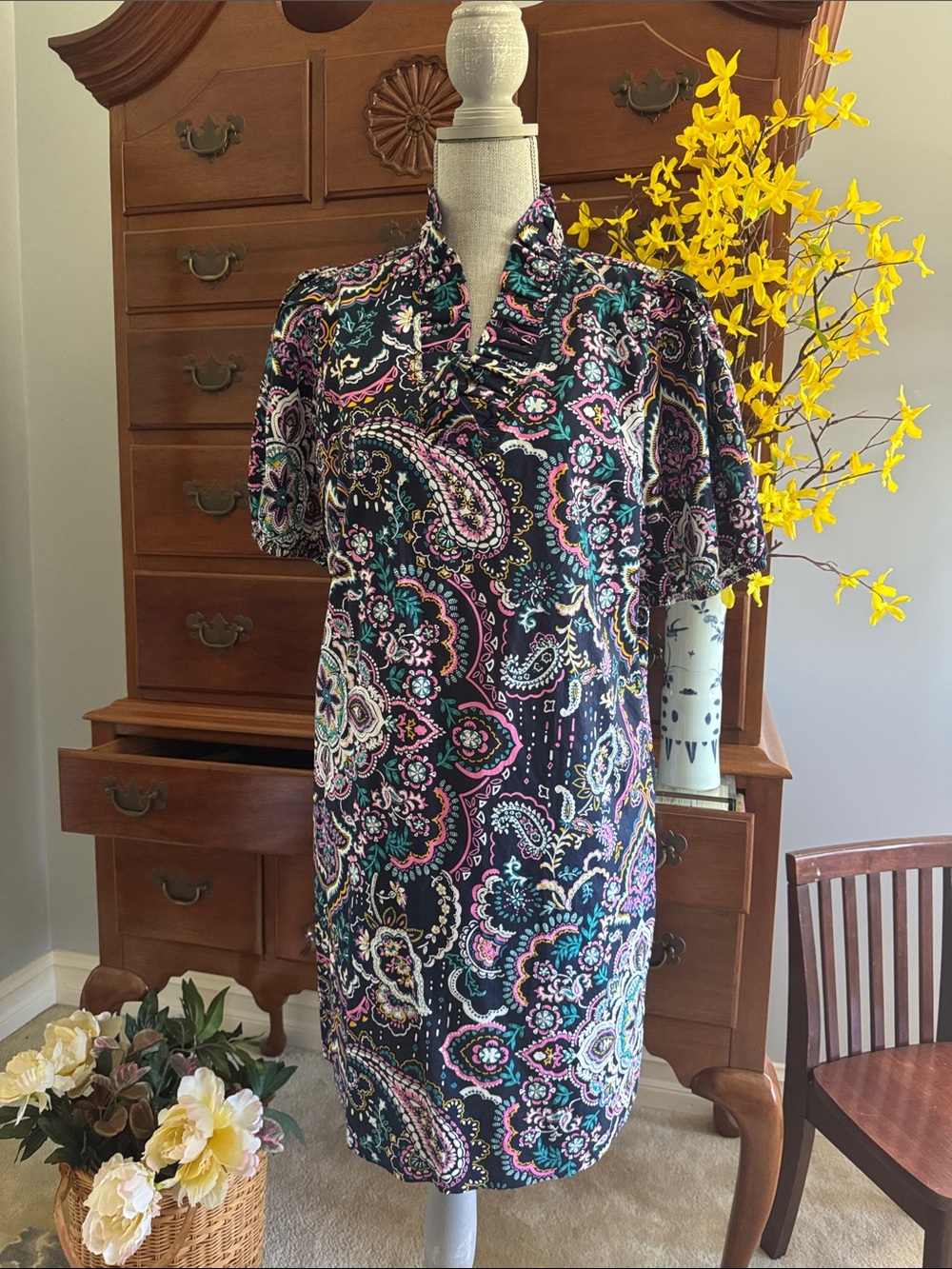 Crown & Ivy Puff Sleeve Ruffle Neck Paisley Printed Dress Size Large - Picture 11 of 11